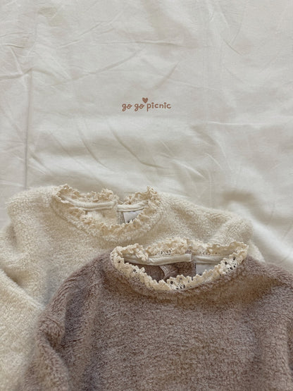 [PRE-ORDER] Pom Pom Knit Sweatshirts