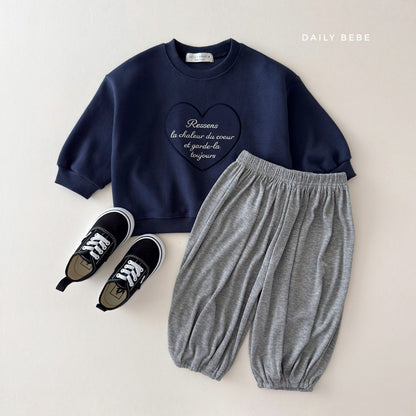 [PRE-ORDER] Heart Embroidery Sweatshirts
