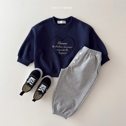 [PRE-ORDER] Heart Embroidery Sweatshirts