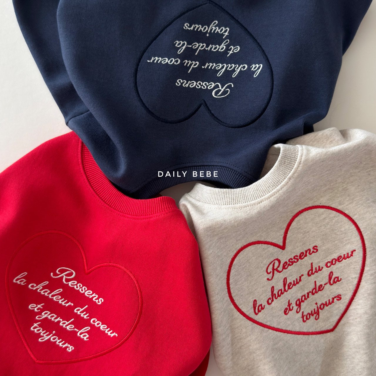 [PRE-ORDER] Heart Embroidery Sweatshirts