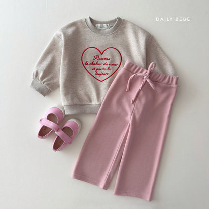 [PRE-ORDER] Heart Embroidery Sweatshirts