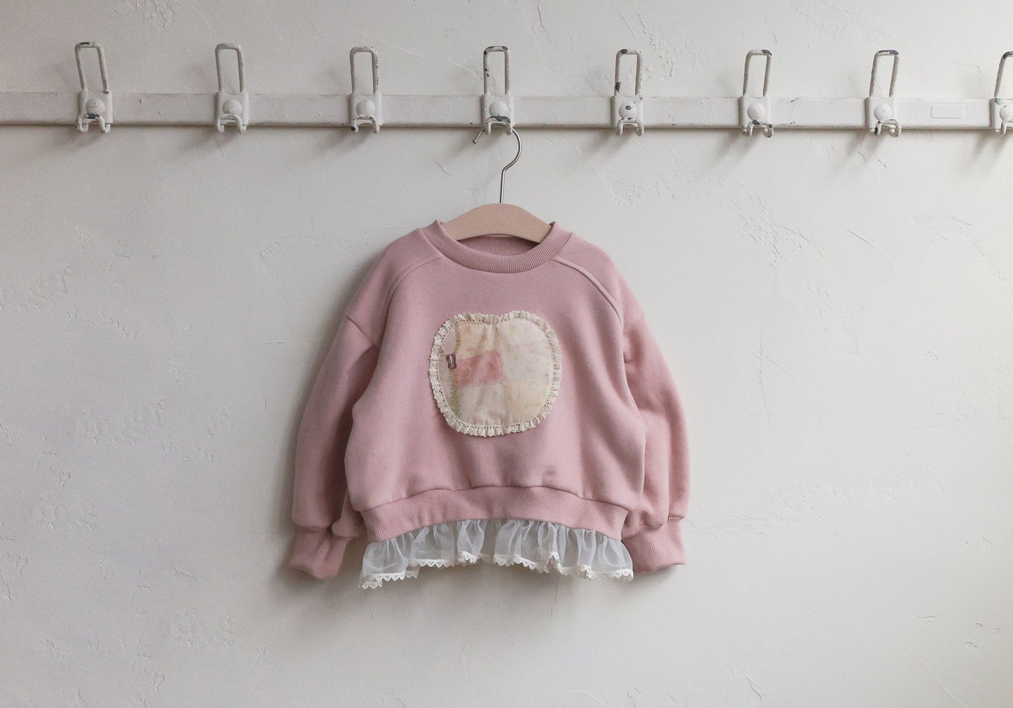 [PRE-ORDER] Apple Sweatshirts