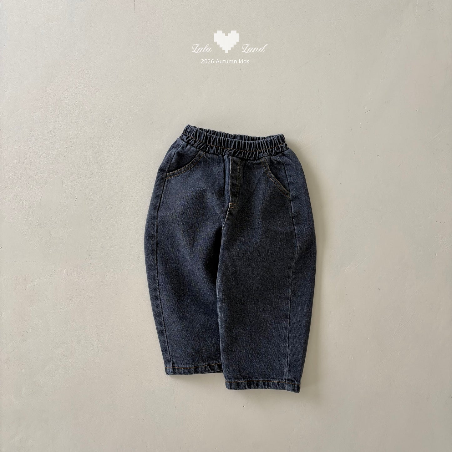 [PRE-ORDER] Wide Curved Denim Pants