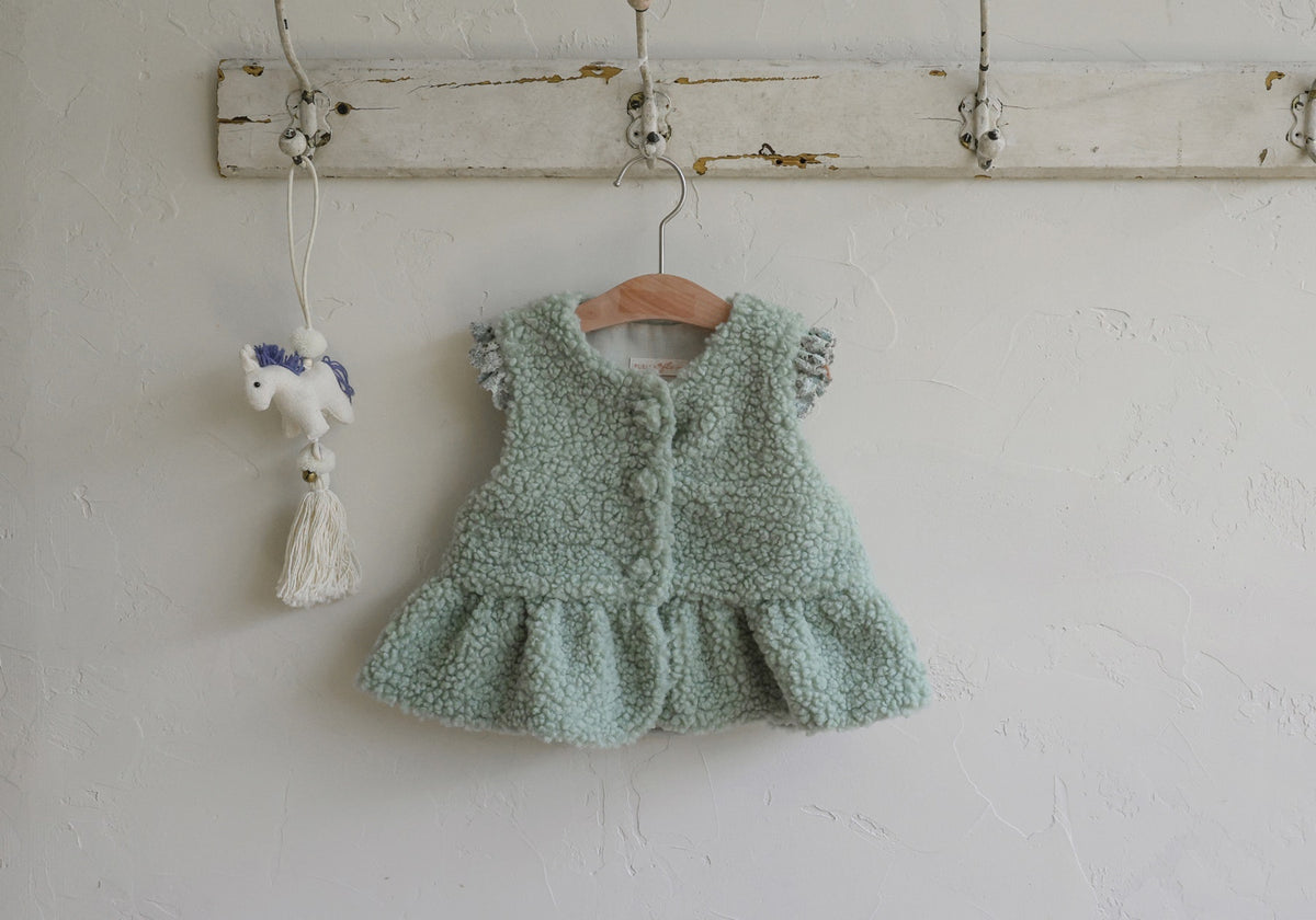 [PRE-ORDER] Pposong Fur Vest
