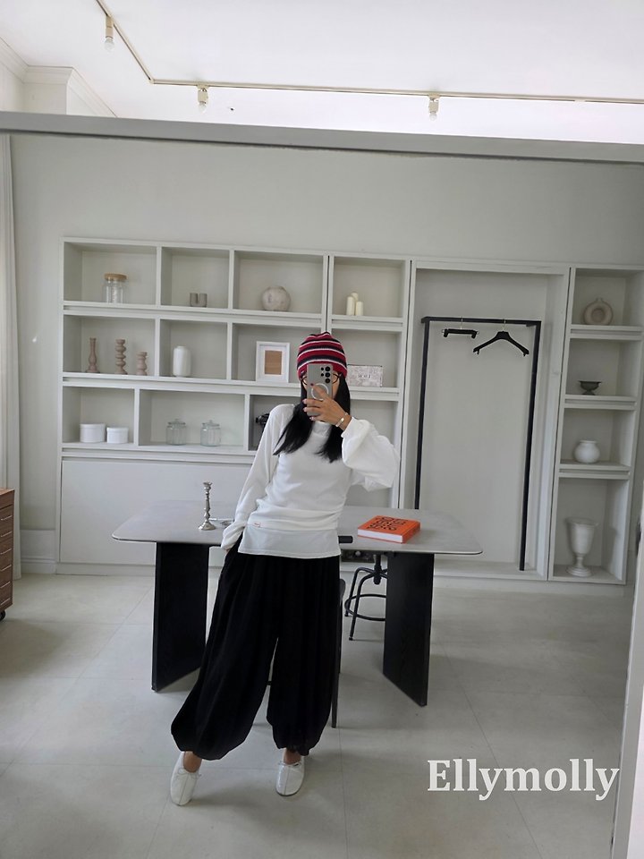 [PRE-ORDER] Hazel Layered T-Shirts (Mom Couple)