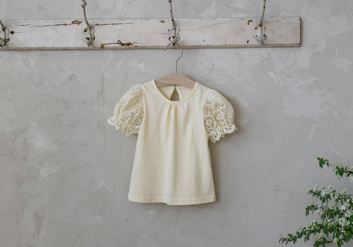 [PRE-ORDER] Via T-Shirts
