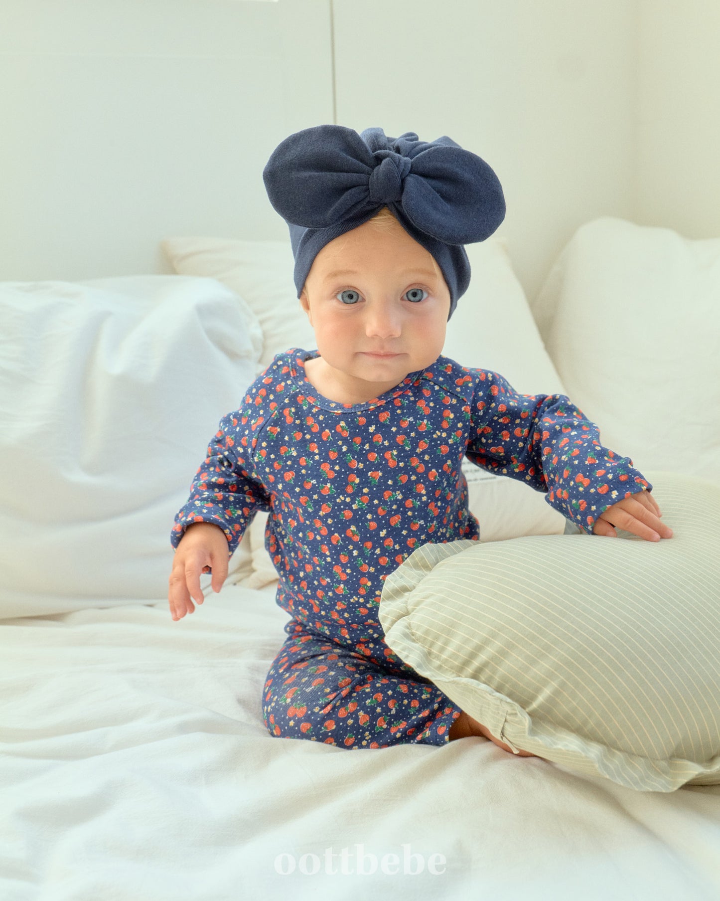 [PRE-ORDER] Strawberry Body Suit + Leggings Set