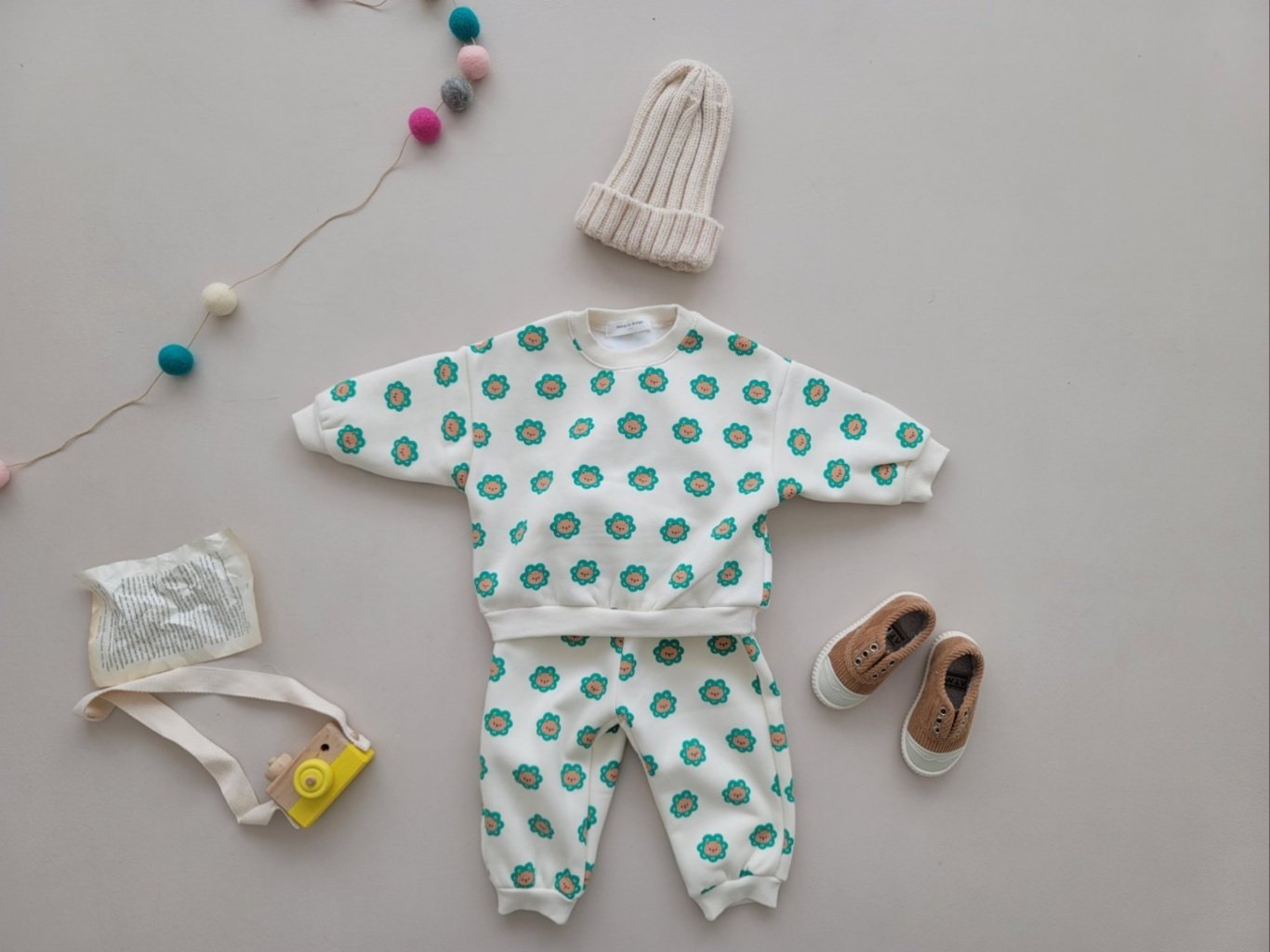 [PRE-ORDER] Bear Flower Top Bottom Set