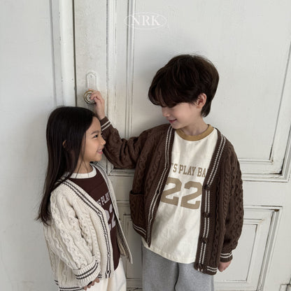[PRE-ORDER] Twist Sweater Cardigan