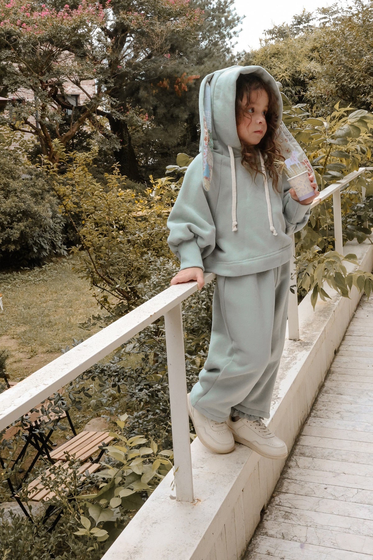 [PRE-ORDER] Bunnies Hoodie T-Shirts