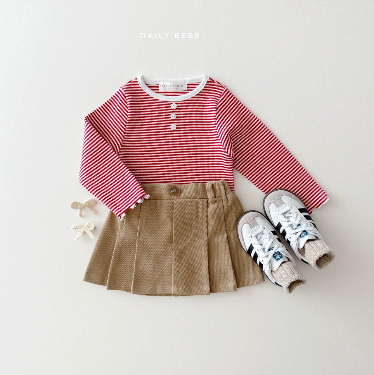 [PRE-ORDER] Stripe Button T-Shirts