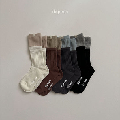 Layered Socks Set