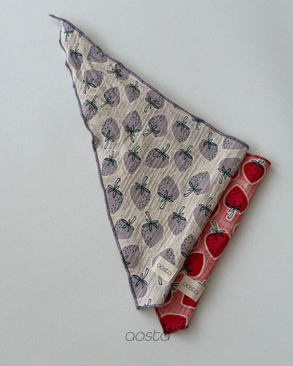 [PRE-ORDER] Strawberry Scarf