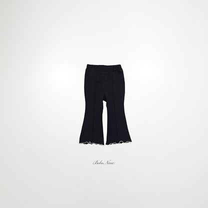 [PRE-ORDER] Edge Flare Pants