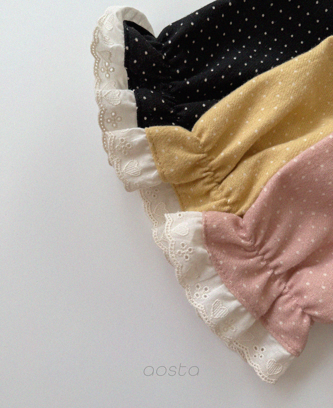 [PRE-ORDER] Milk Dot Blouse