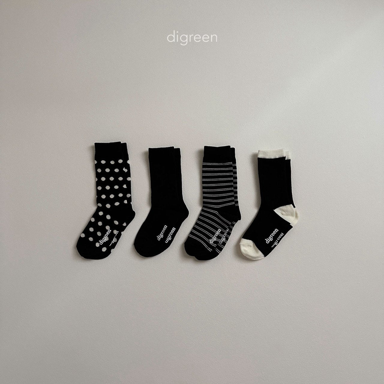 [PRE-ORDER] Together Black Socks Set