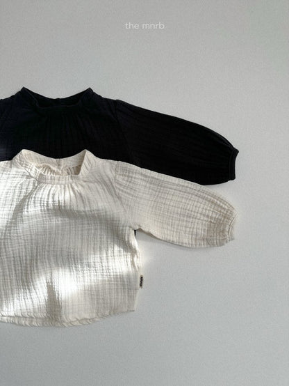 [PRE-ORDER] Ruffle Blouse
