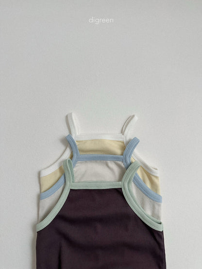 [PRE-ORDER] Noir Tank Top