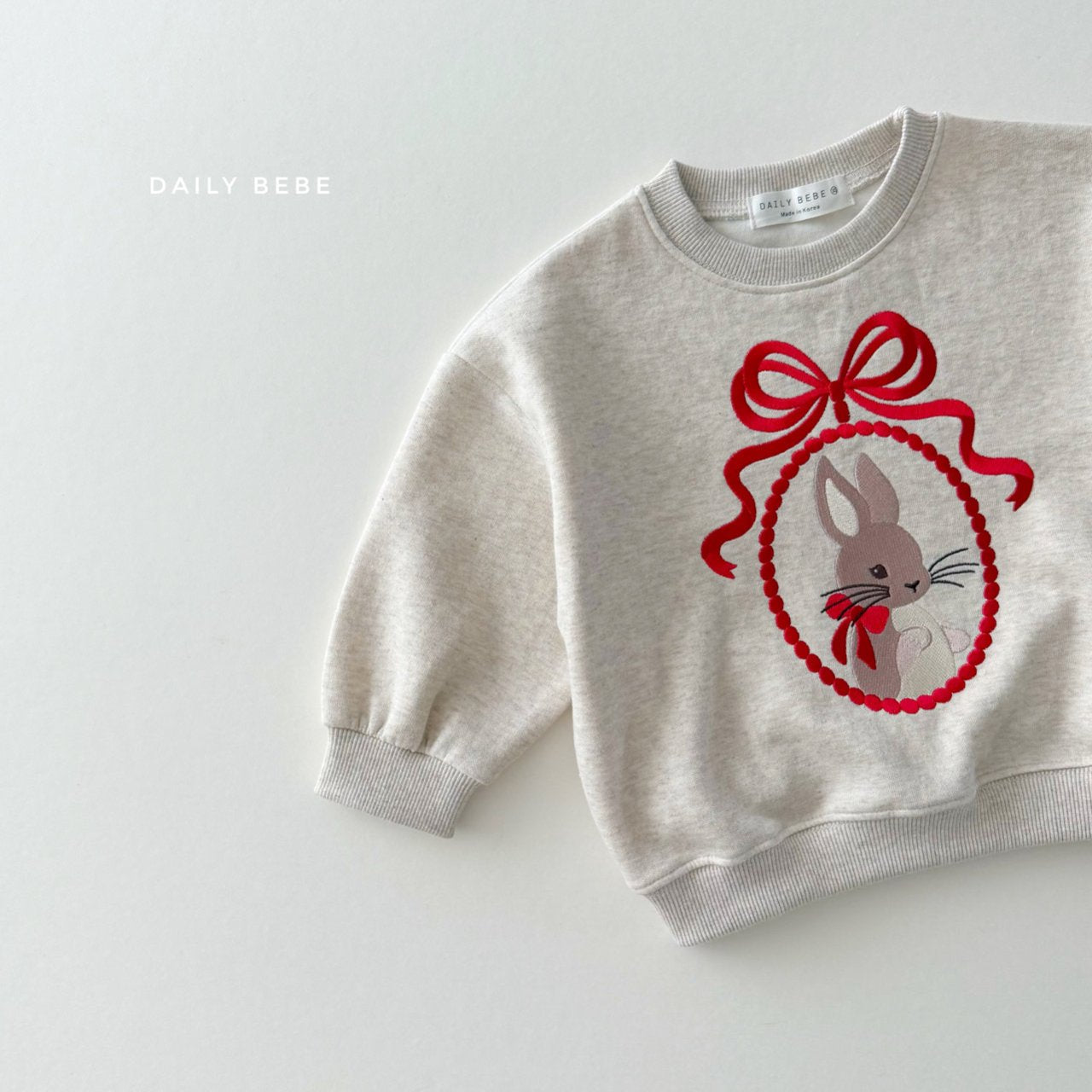 [PRE-ORDER] Rabbit Embroidery Sweatshirts