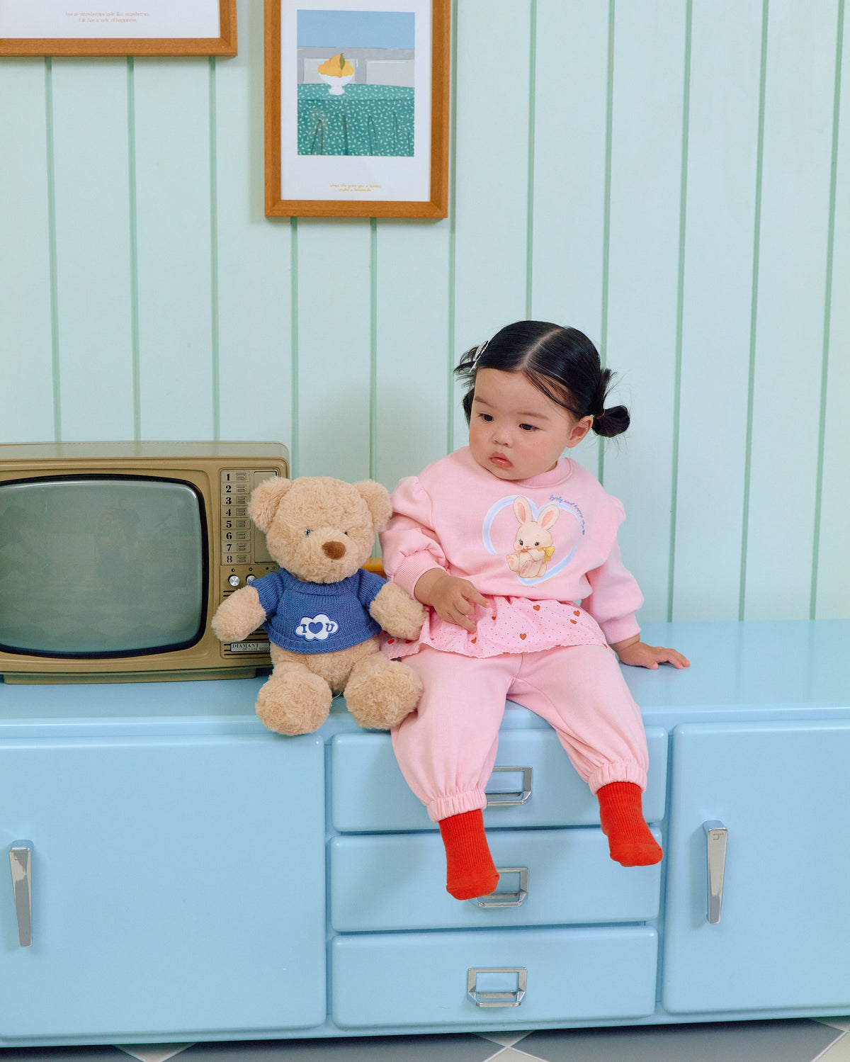 [PRE-ORDER] Cute Rabbit Top Bottom Set
