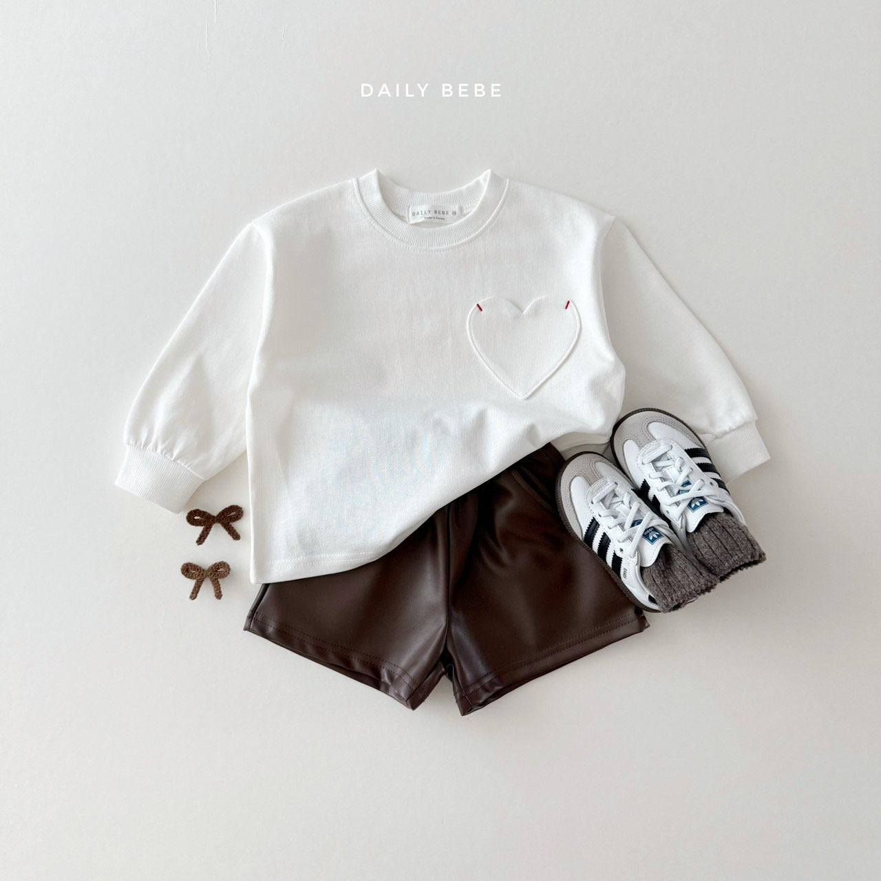 [PRE-ORDER] Heart Pocket T-Shirts