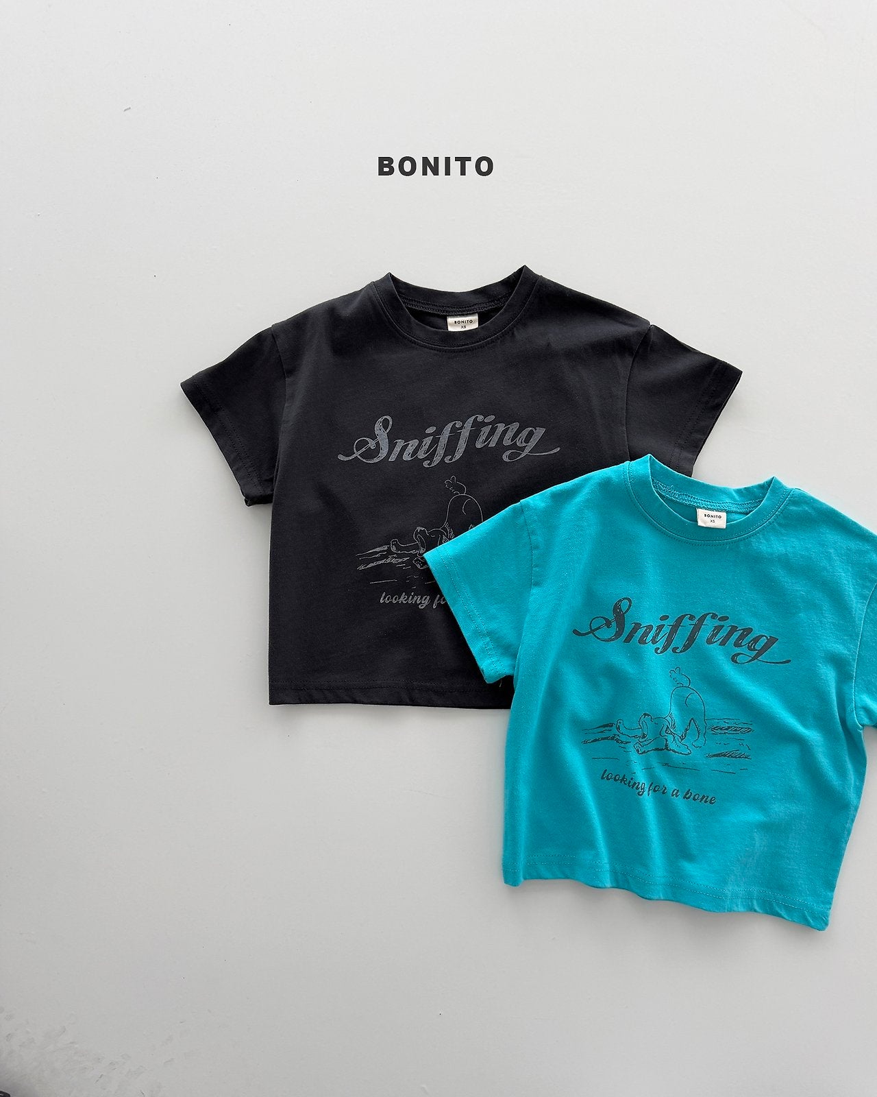 [PRE-ORDER] Sniffing T-Shirts