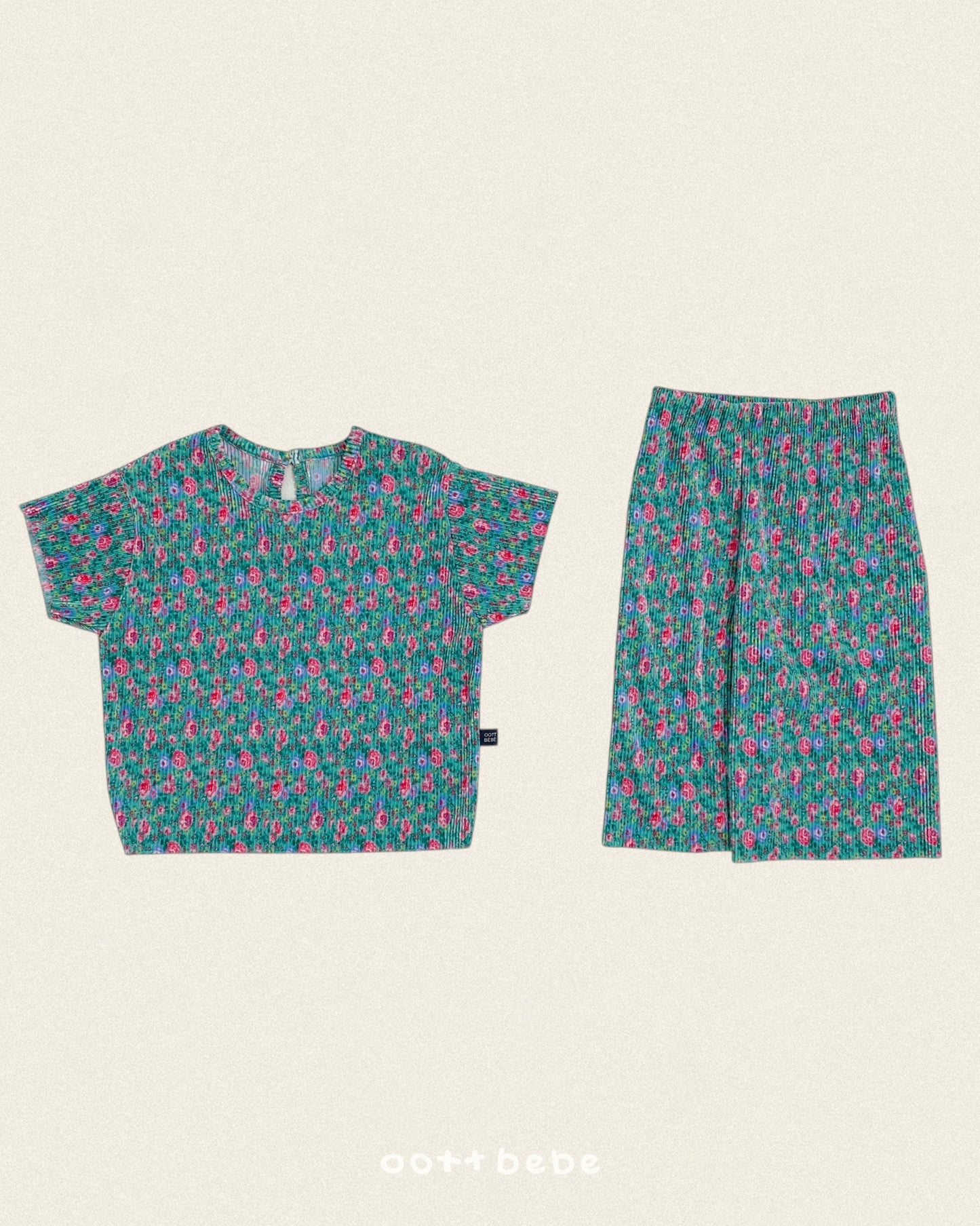 [PRE-ORDER] Flower Pleats Top Bottom Set