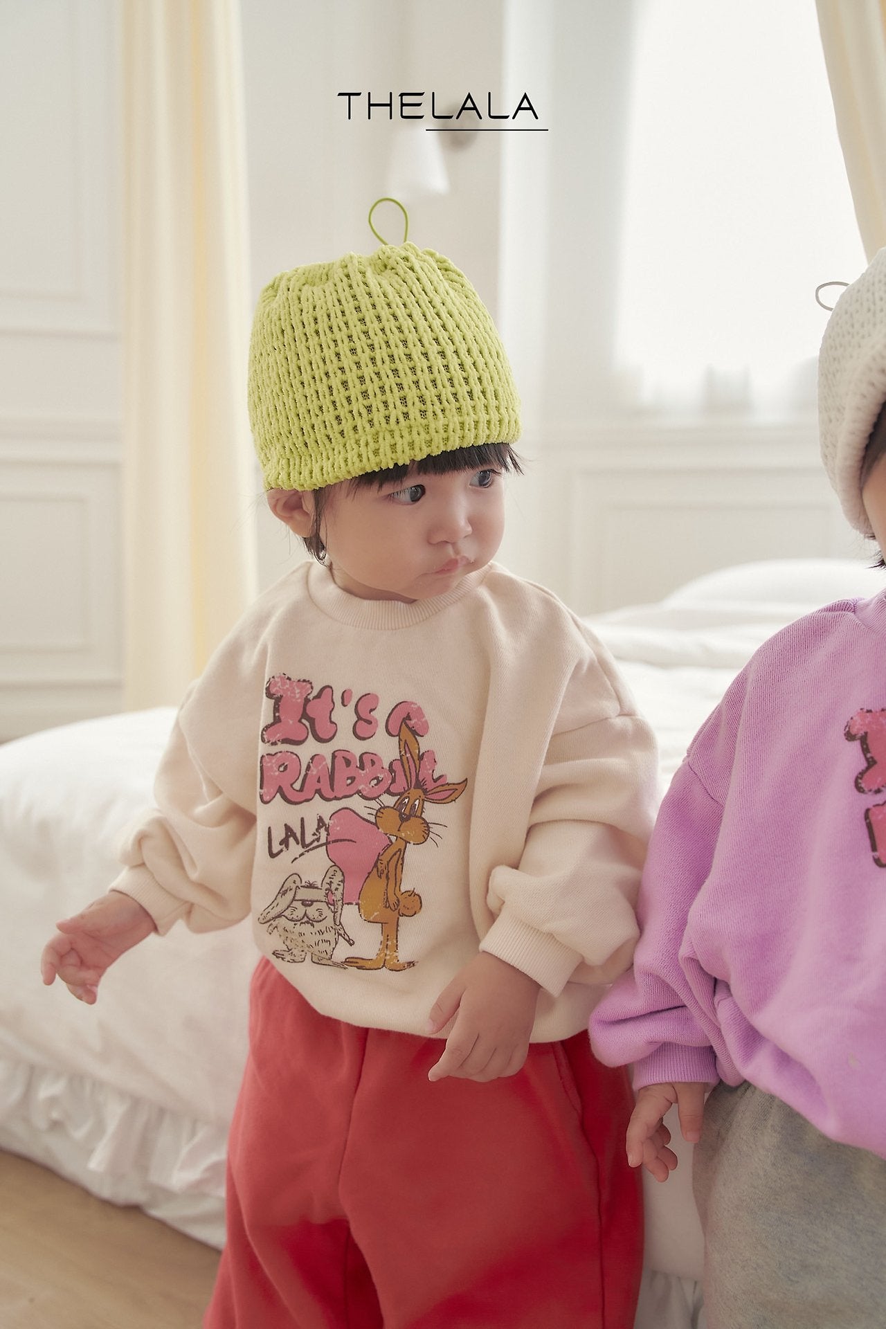 [PRE-ORDER] Rabbit Sweatshirts (Mom Couple)