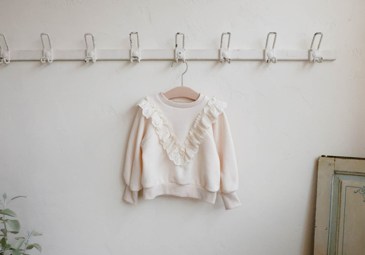 [PRE-ORDER] Diena Sweatshirts