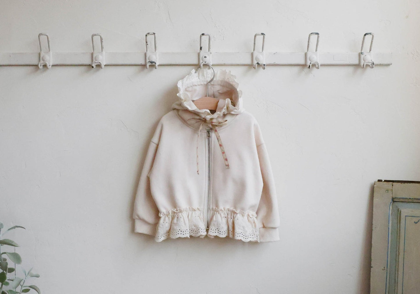 [PRE-ORDER] Vanilla Hoodie Jumper