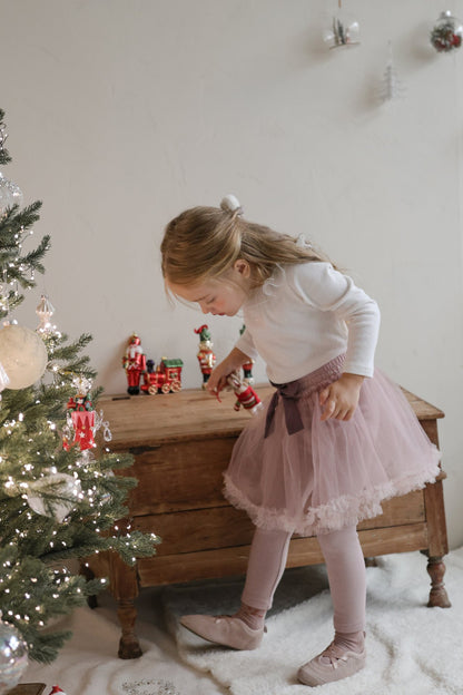 [PRE-ORDER] Evelyn T-Shirts