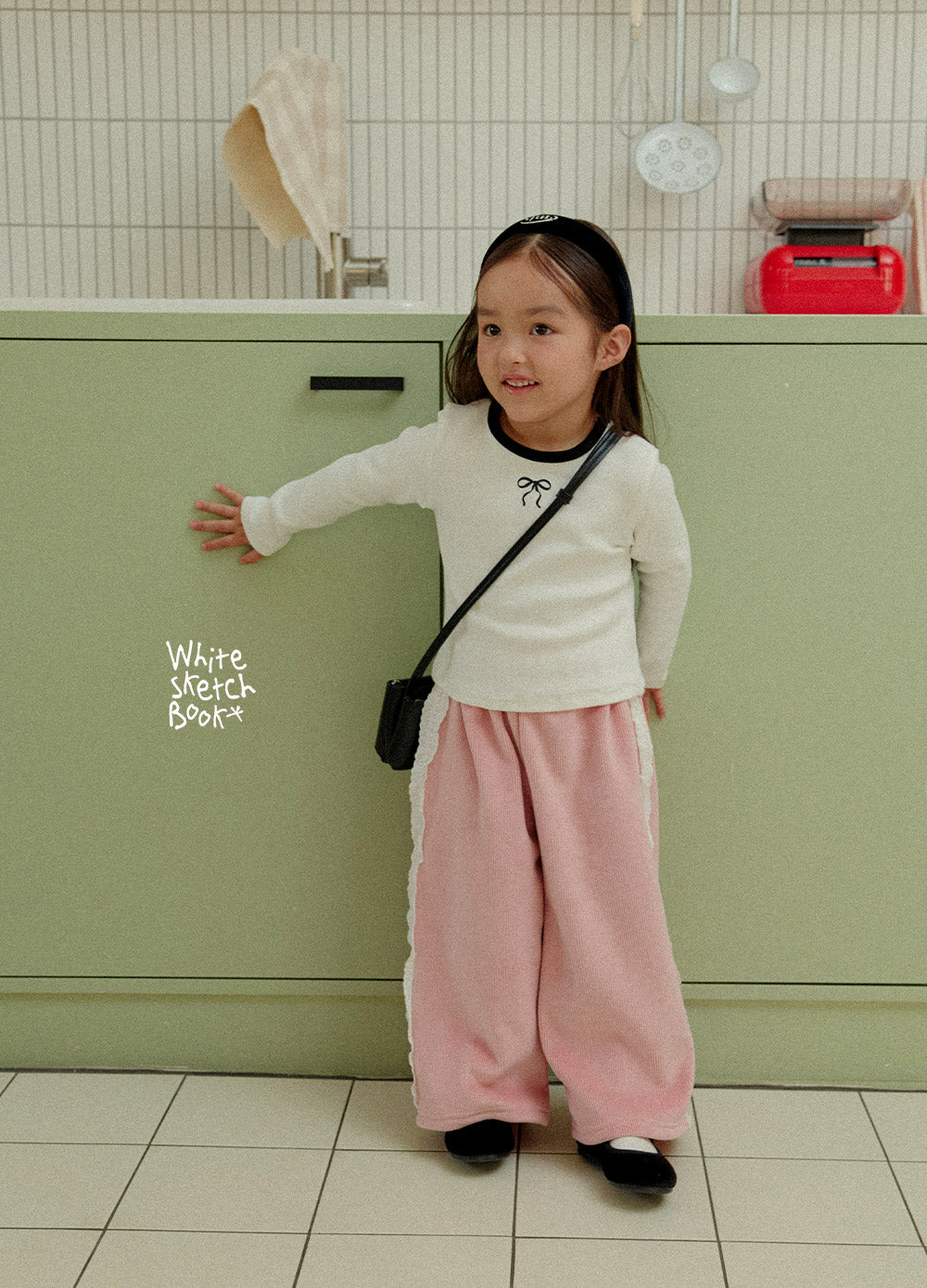 [PRE-ORDER] Lace Velour Pants