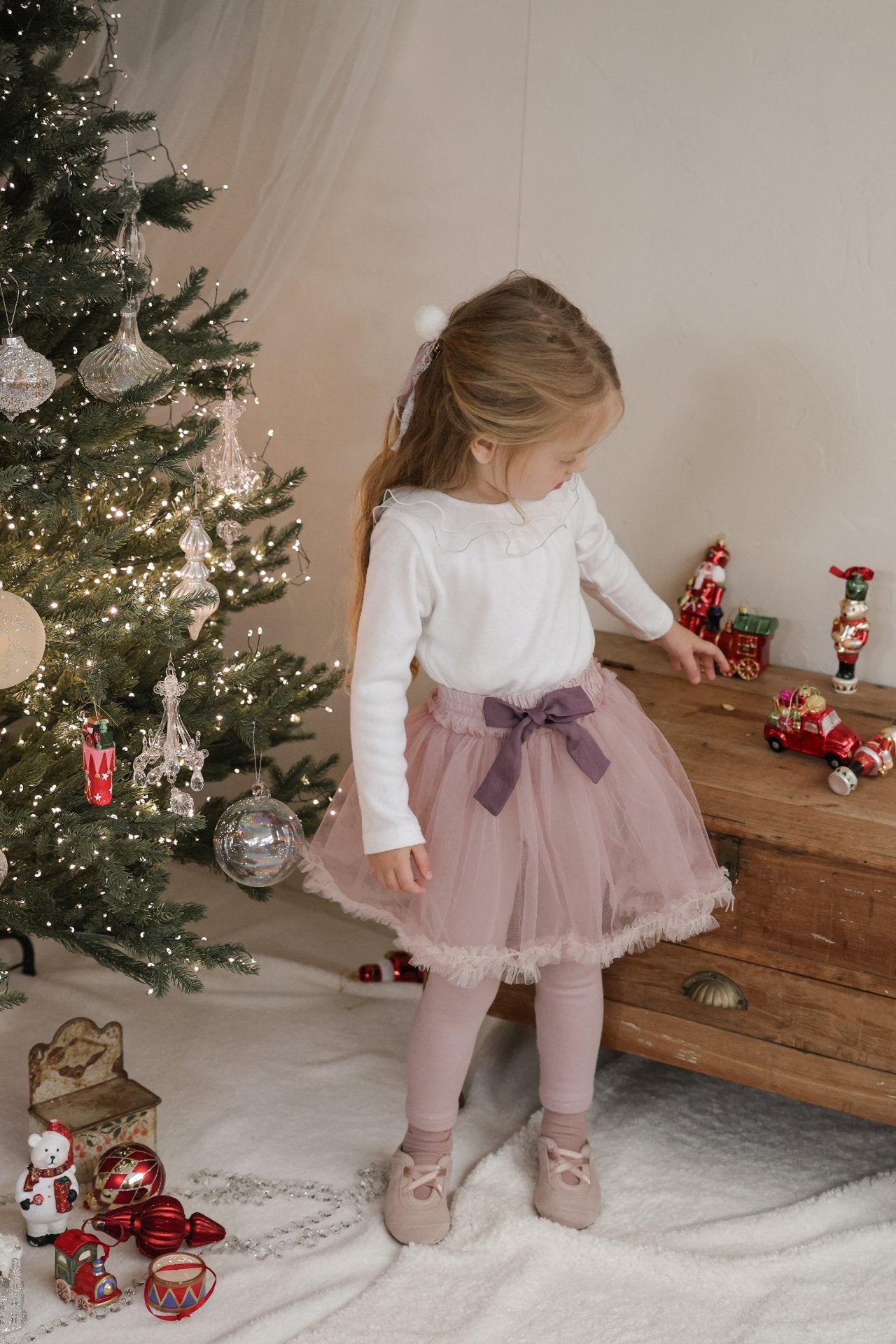 [PRE-ORDER] Evelyn T-Shirts