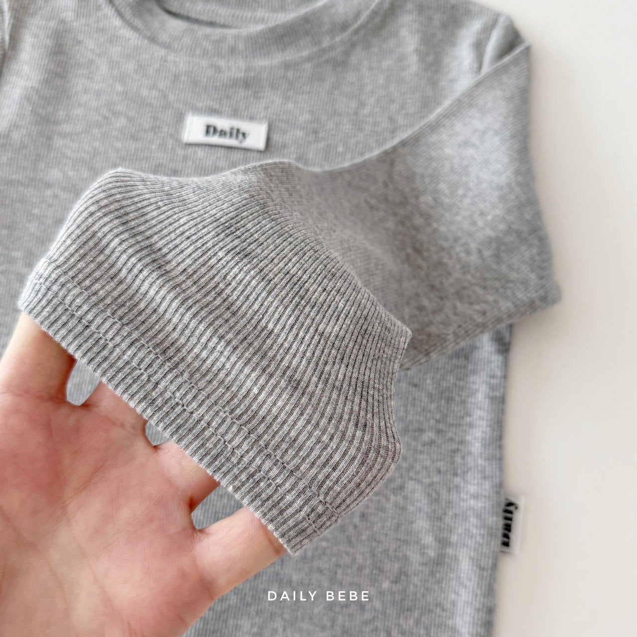 [PRE-ORDER] Glue T-Shirts