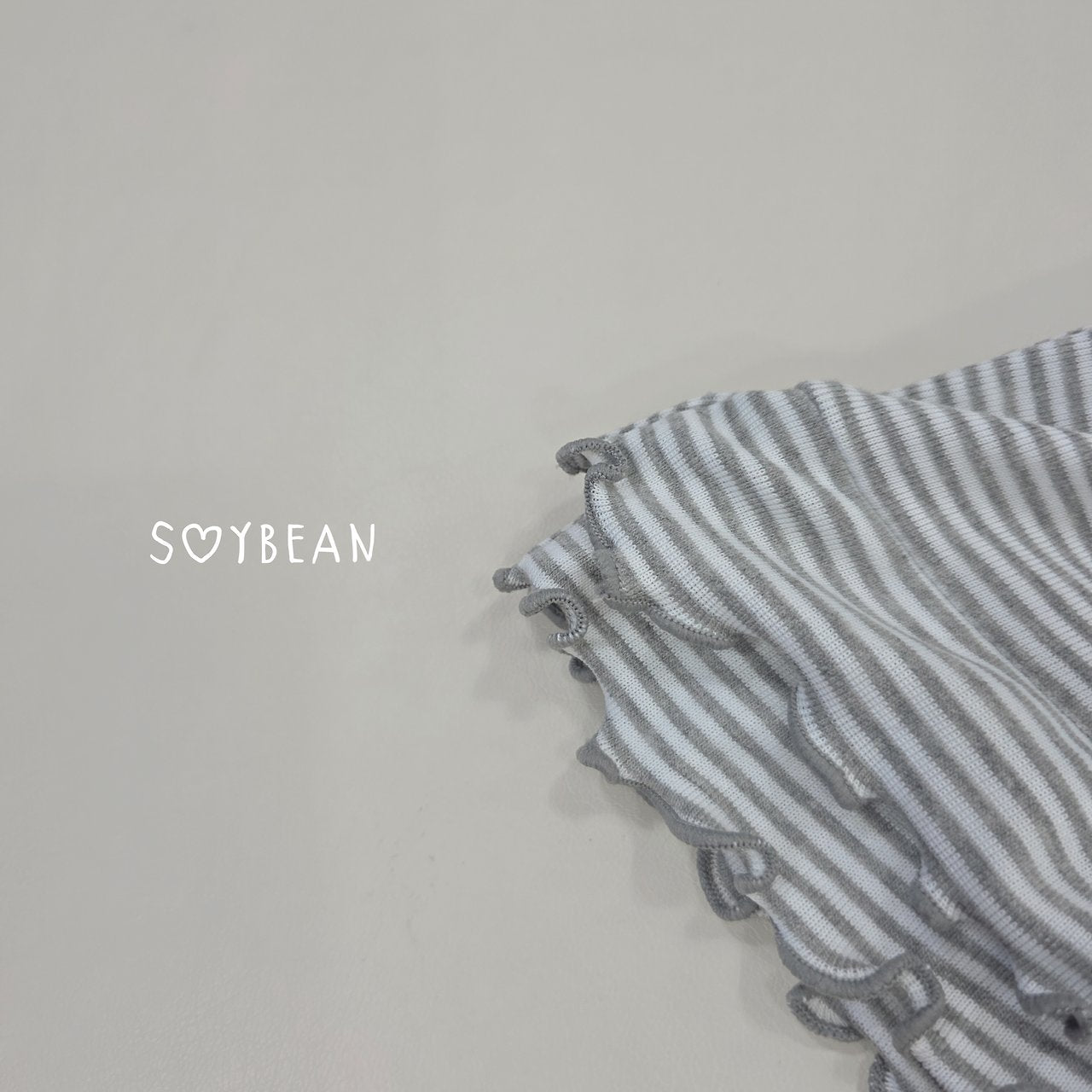 [PRE-ORDER] Slim Point Can Can T-Shirts