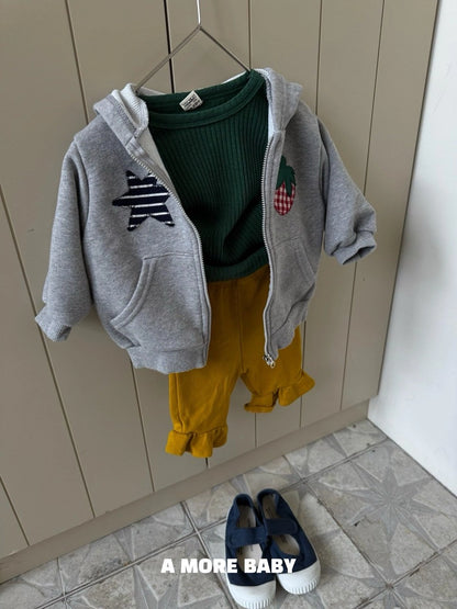 [PRE-ORDER] Strawberry Star Hoodie Jacket