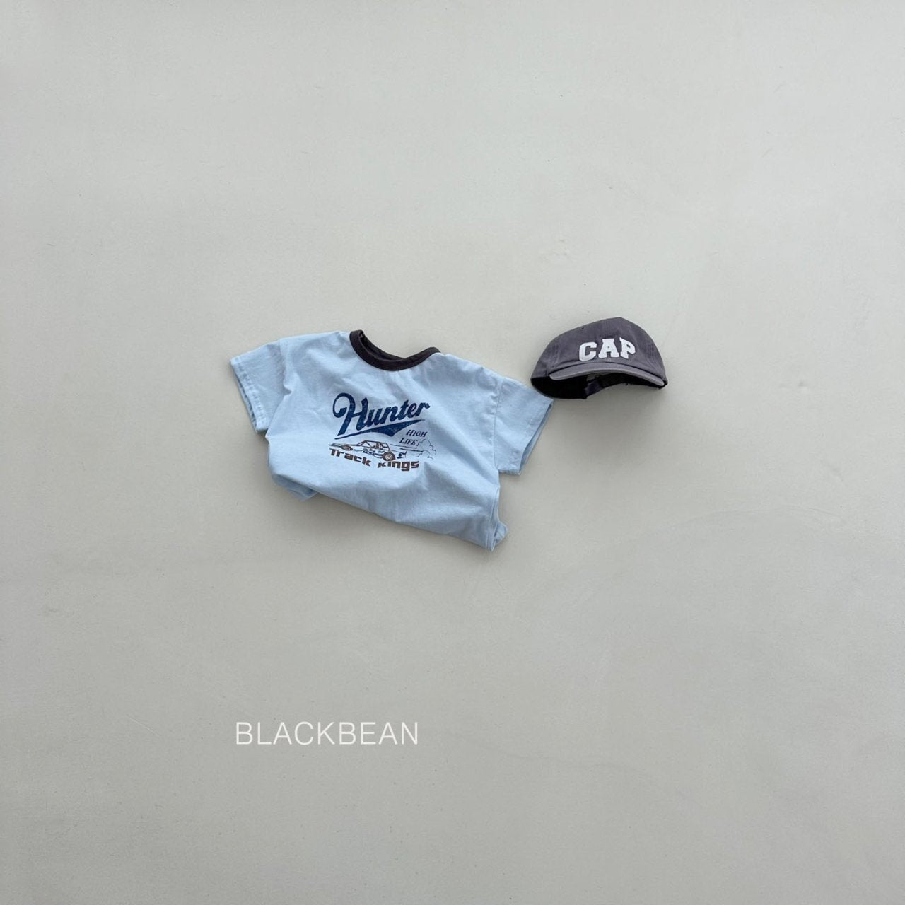 [PRE-ORDER] Hunter T-Shirts
