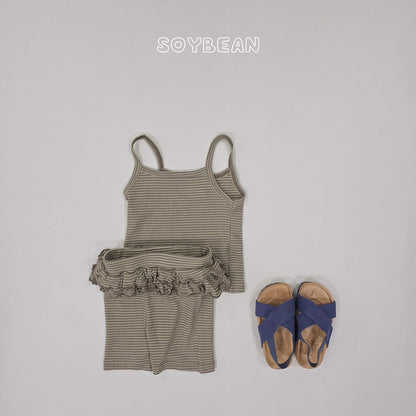 [PRE-ORDER] Berry Frill Top Bottom Set