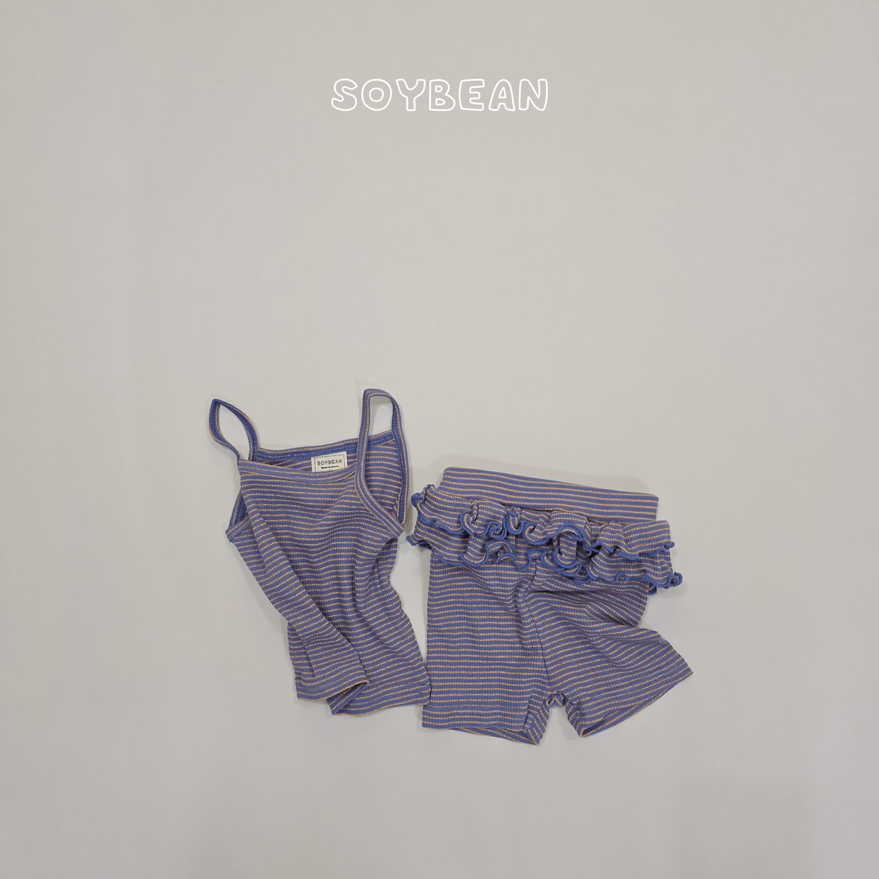 [PRE-ORDER] Berry Frill Top Bottom Set