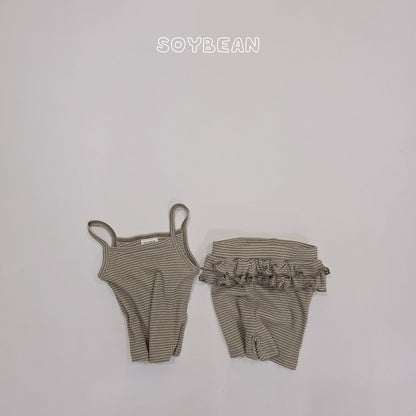 [PRE-ORDER] Berry Frill Top Bottom Set