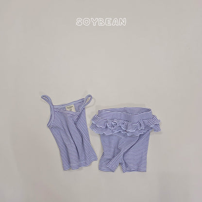 [PRE-ORDER] Berry Frill Top Bottom Set
