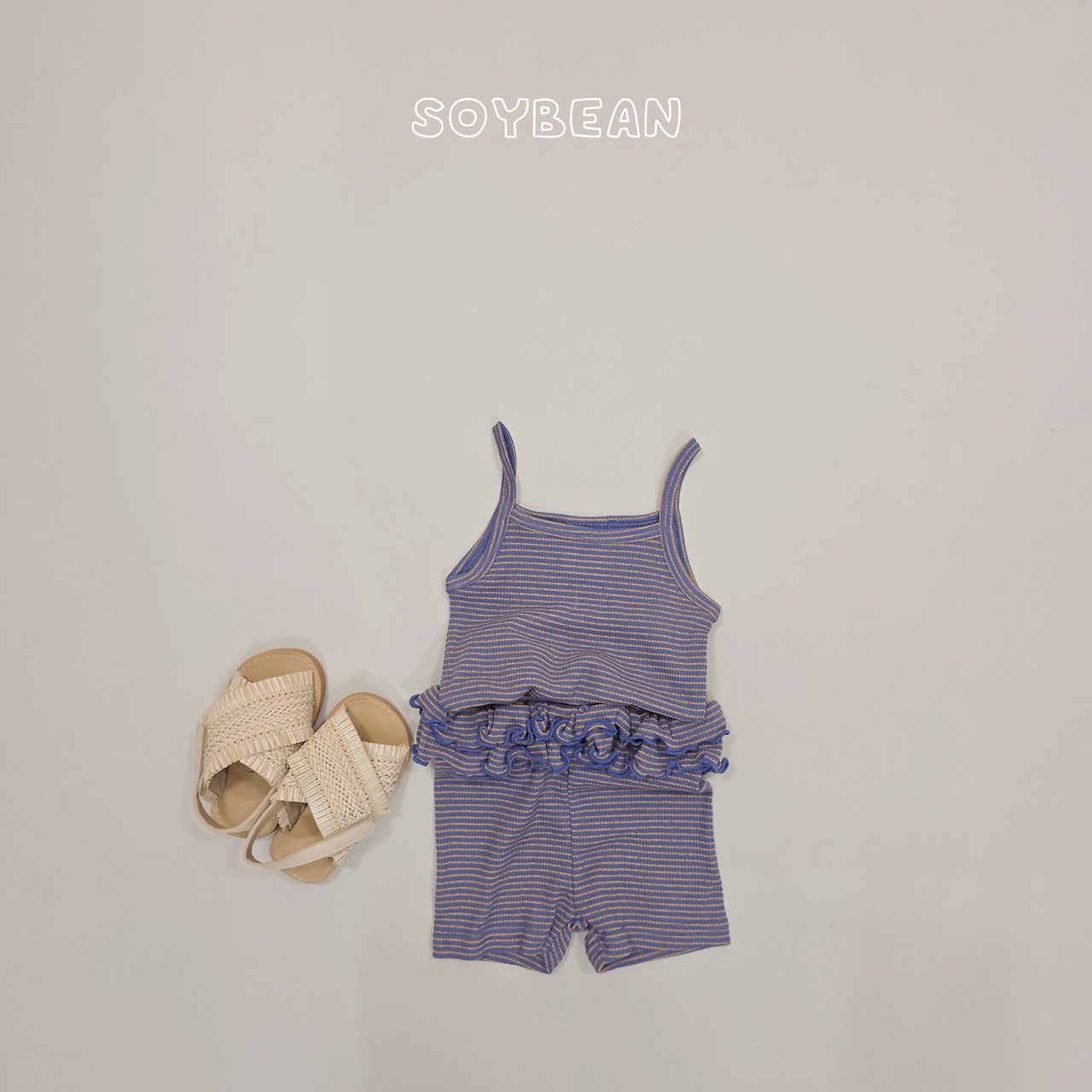 [PRE-ORDER] Berry Frill Top Bottom Set