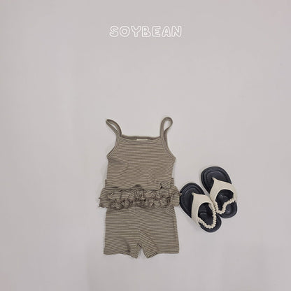 [PRE-ORDER] Berry Frill Top Bottom Set