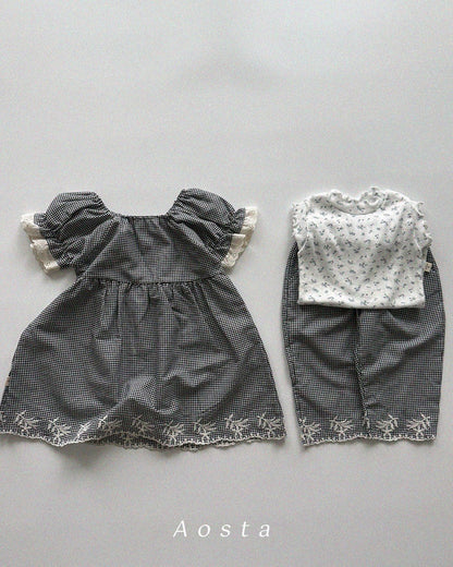 [PRE-ORDER] Camellia T-Shirts