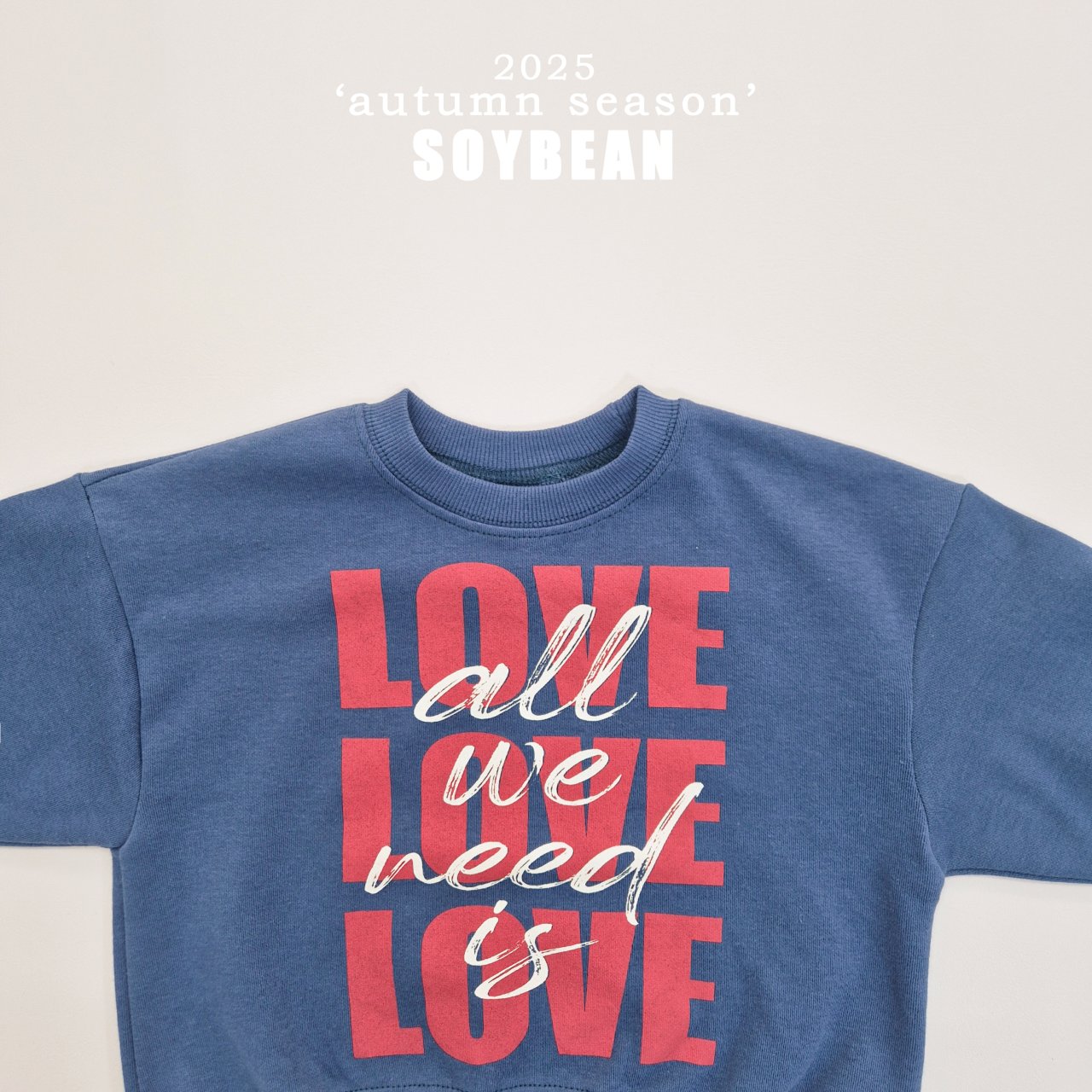 [PRE-ORDER] Love Sweatshirts