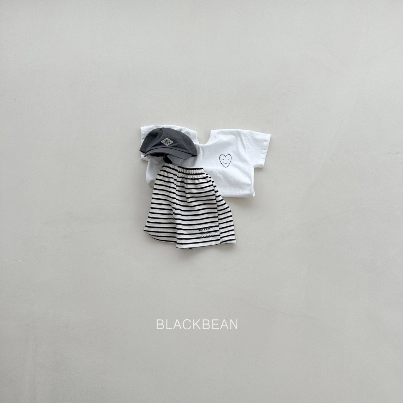 [PRE-ORDER] Happy T-Shirts