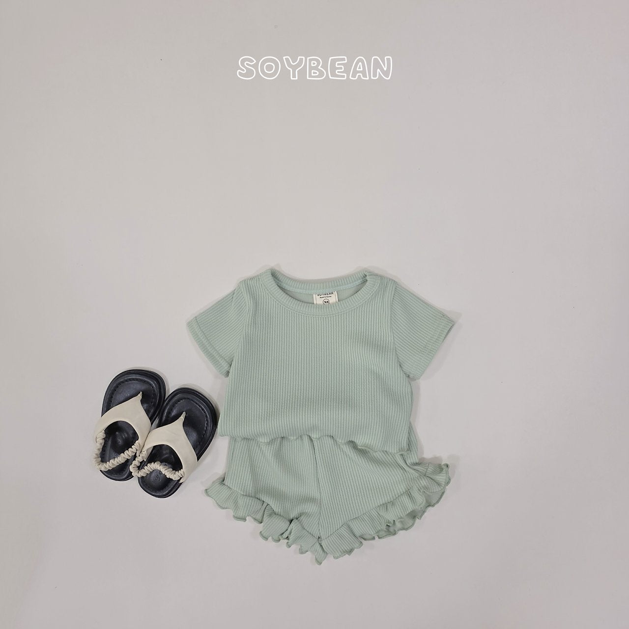 [PRE-ORDER] Fresh Frill Top Bottom Set