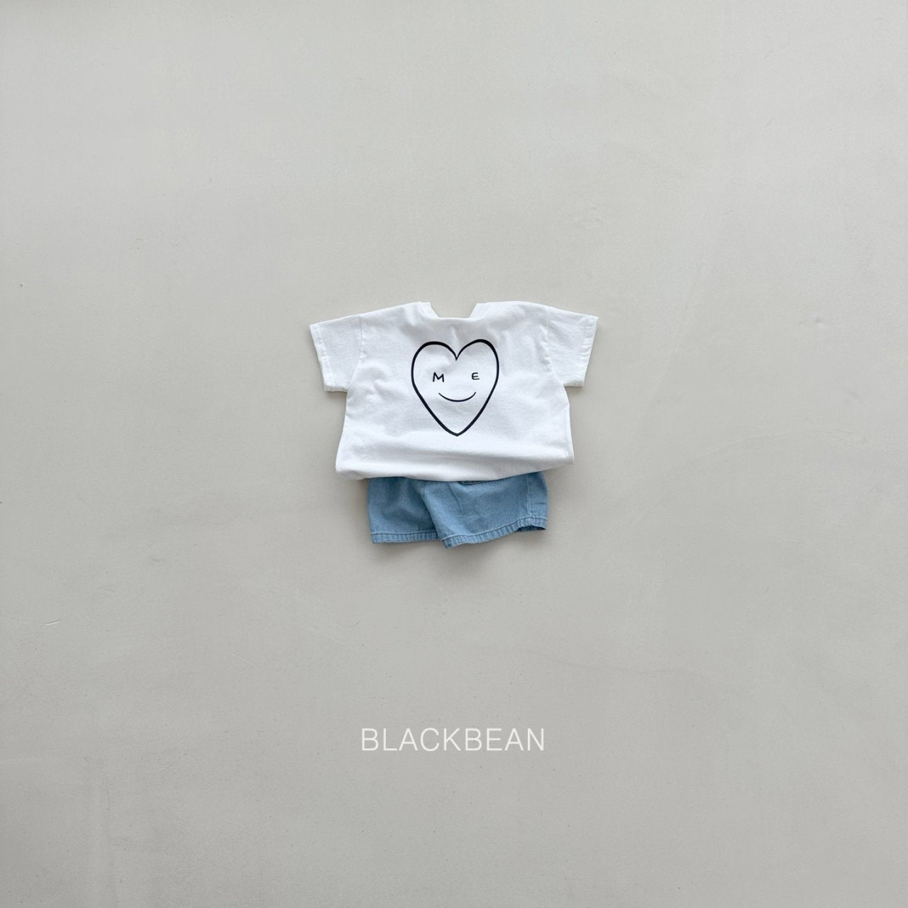 [PRE-ORDER] Happy T-Shirts