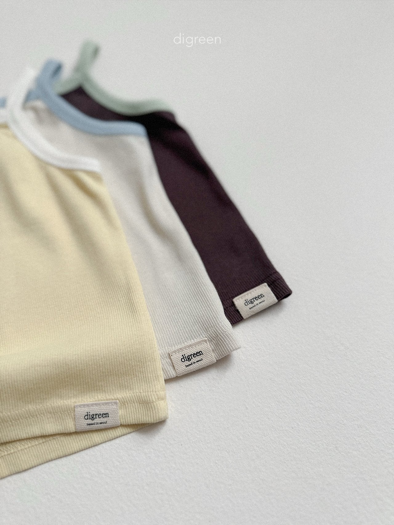 [PRE-ORDER] Noir Tank Top