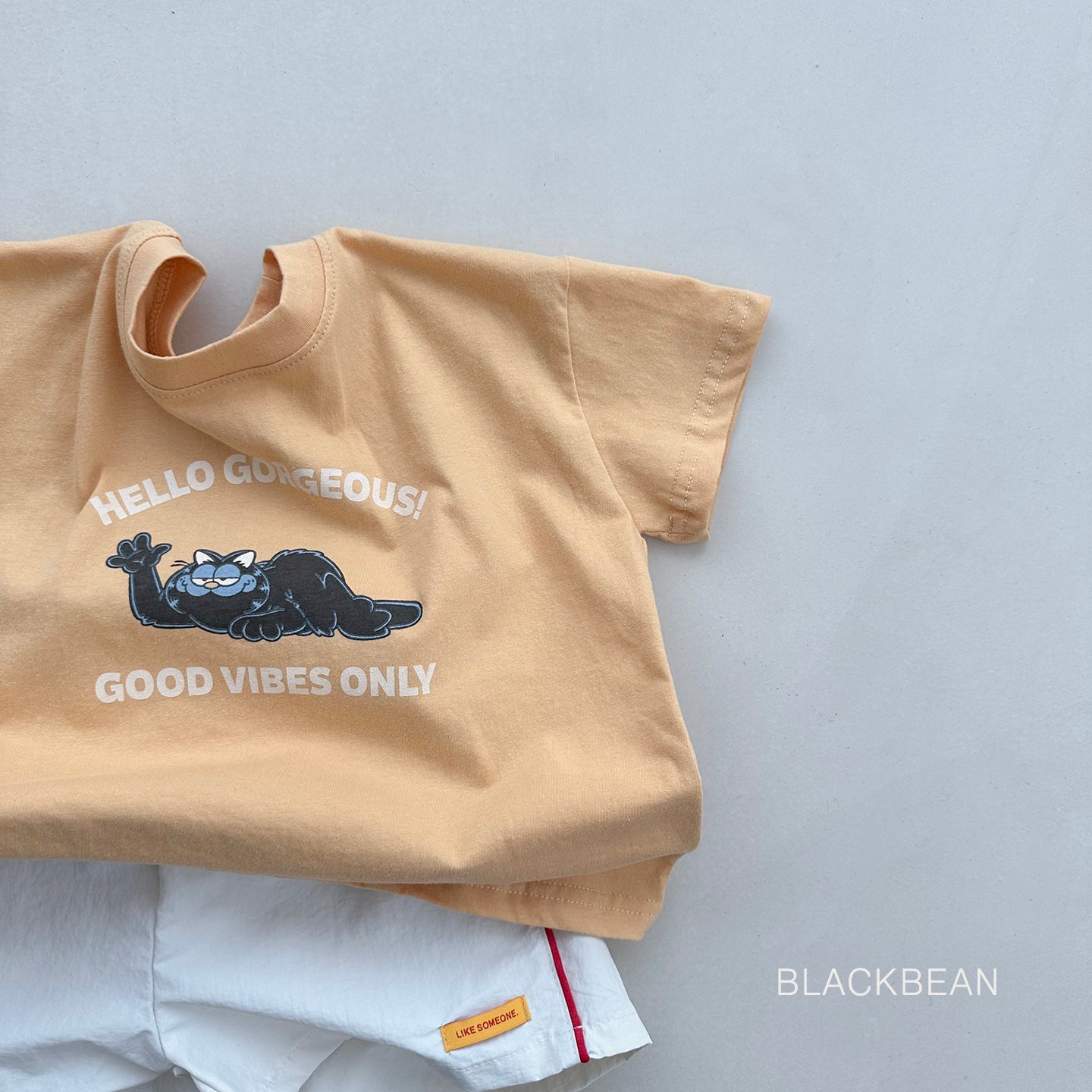 [PRE-ORDER] Hello T-Shirts